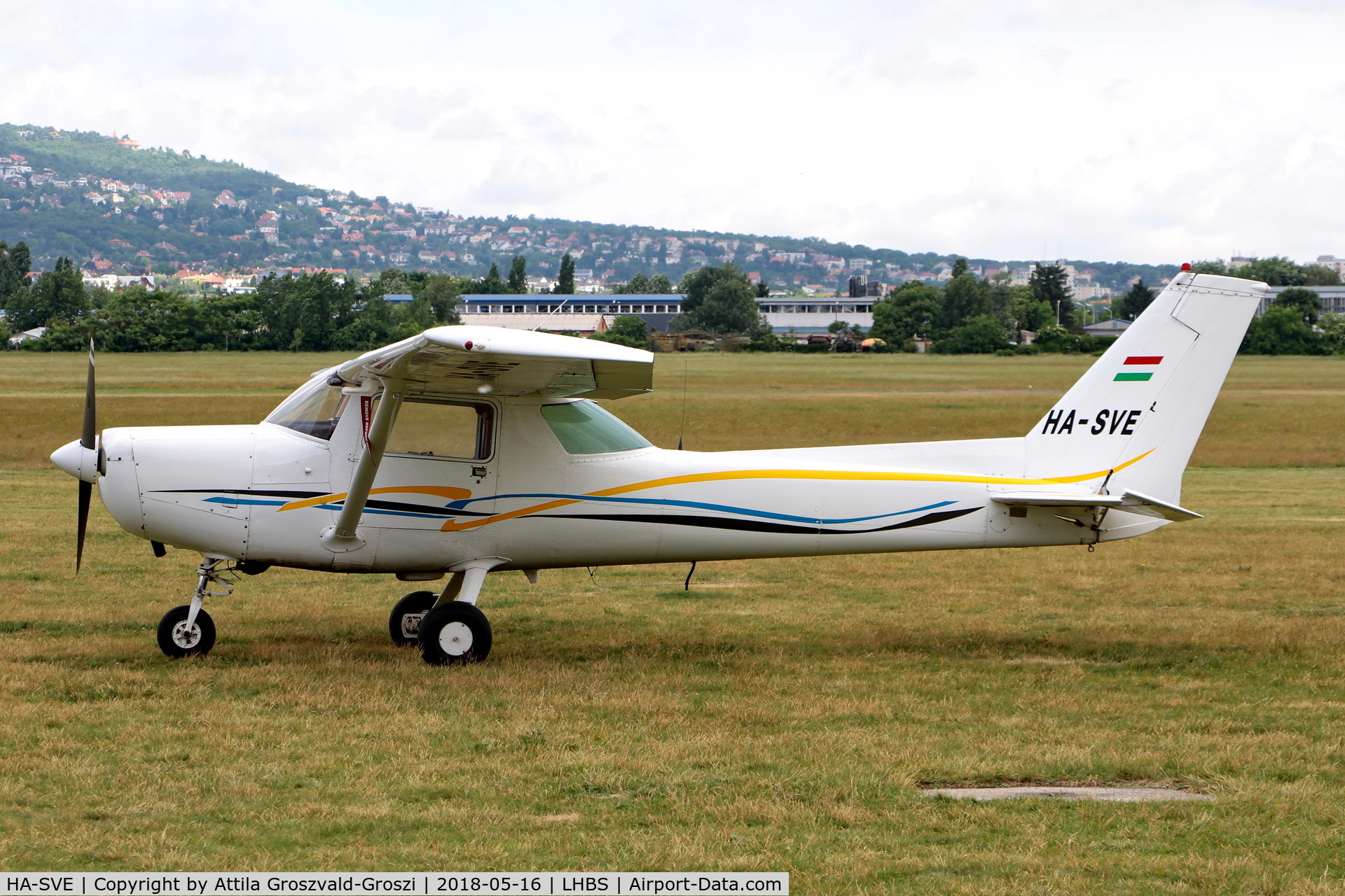 HA-SVE, 1977 Cessna 152 C/N 15280575, LHBS Budaörs Airport, Hungary