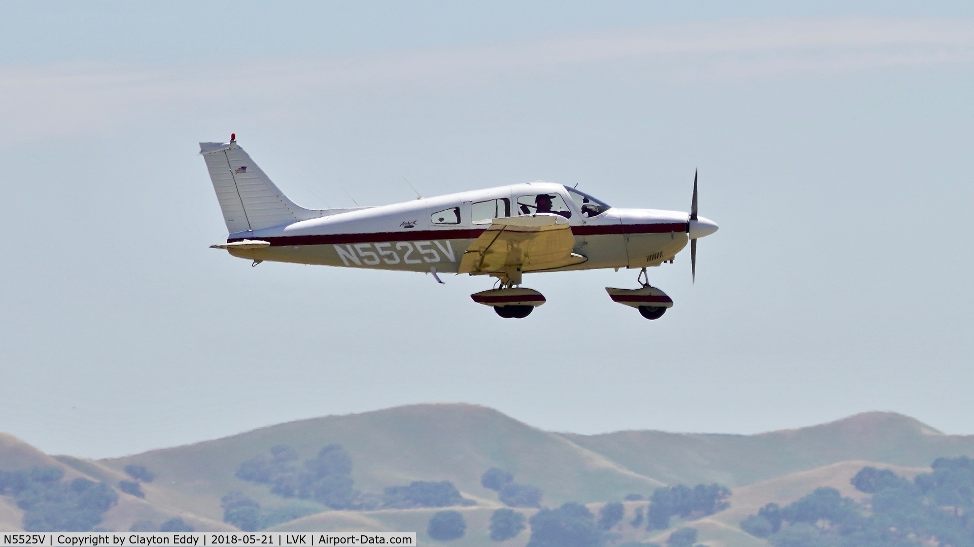 N5525V, Piper PA-28-181 C/N 28-7790481, Livermore Airport California 2018.