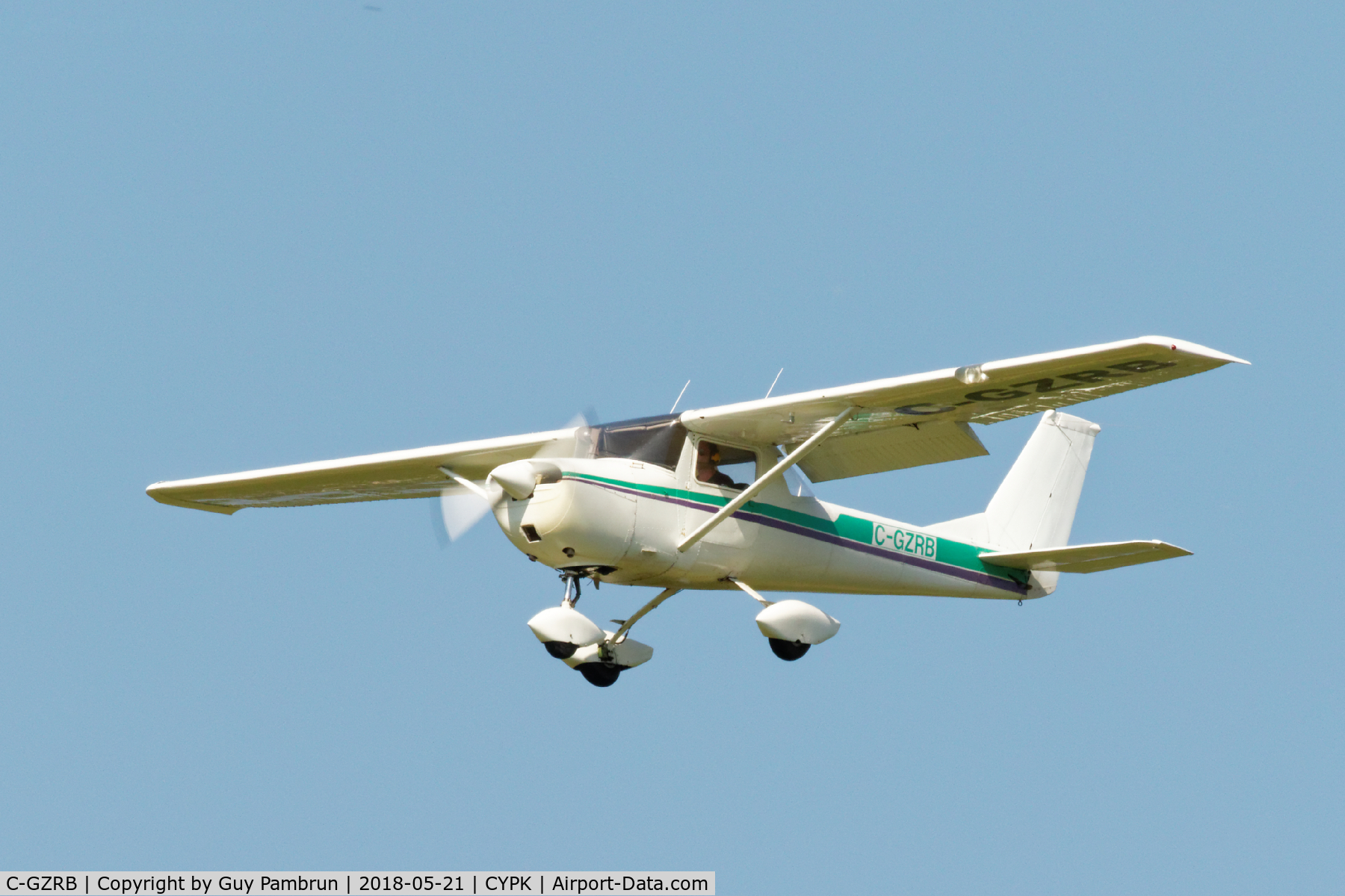 C-GZRB, 1966 Cessna 150F C/N 15064203, Landing