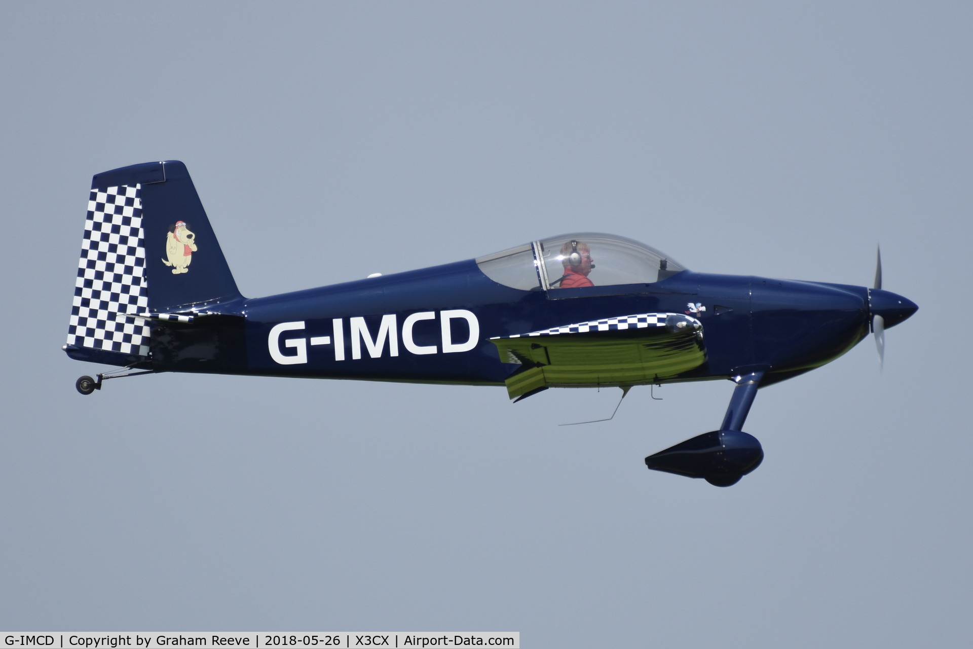 G-IMCD, 2005 Vans RV-7 C/N PFA 323-13965, Landing at Northrepps.