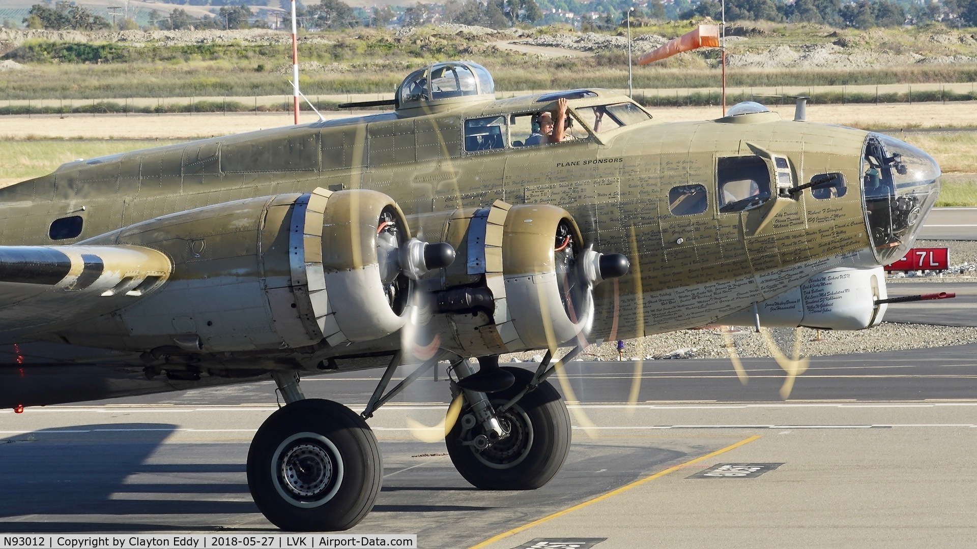 N93012, 1944 Boeing B-17G-30-BO Flying Fortress C/N 32264, Livermore Airport California 2018.
