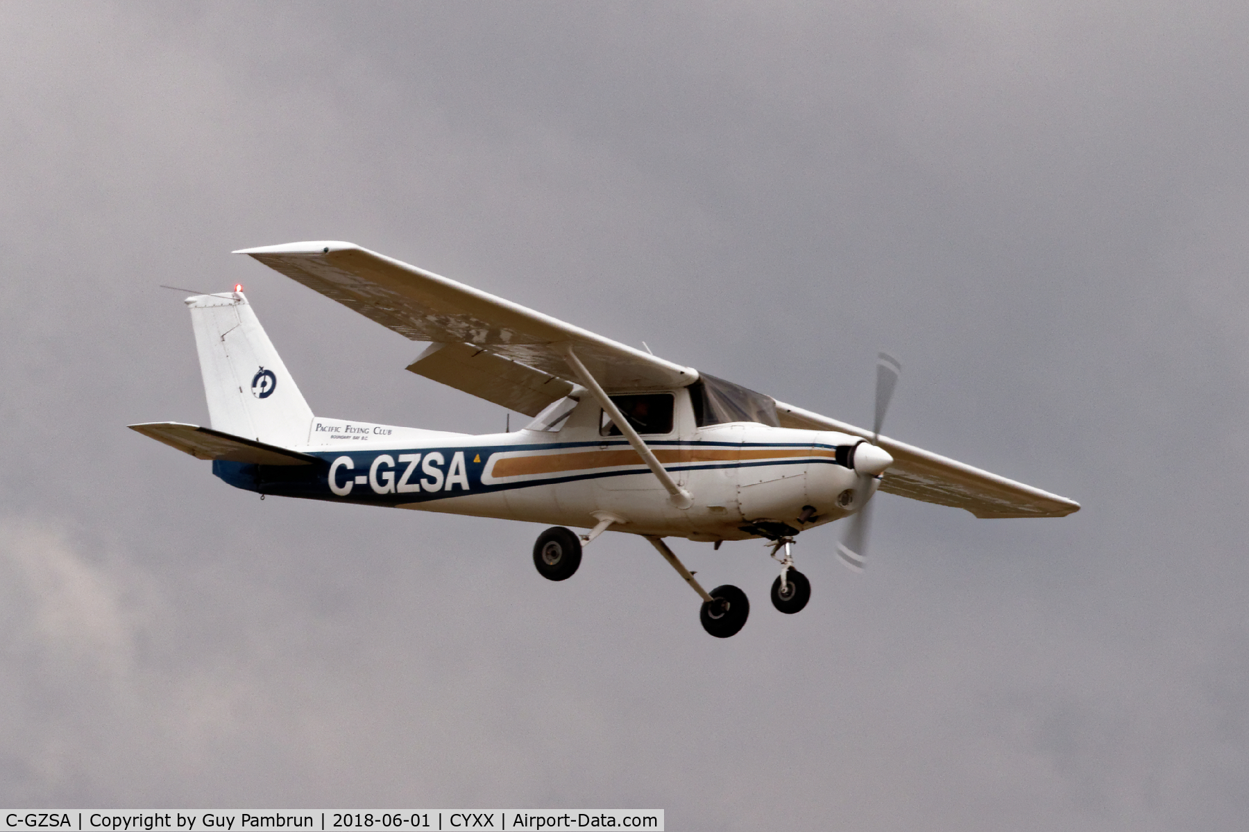 C-GZSA, 1977 Cessna 152 C/N 15280533, Landing