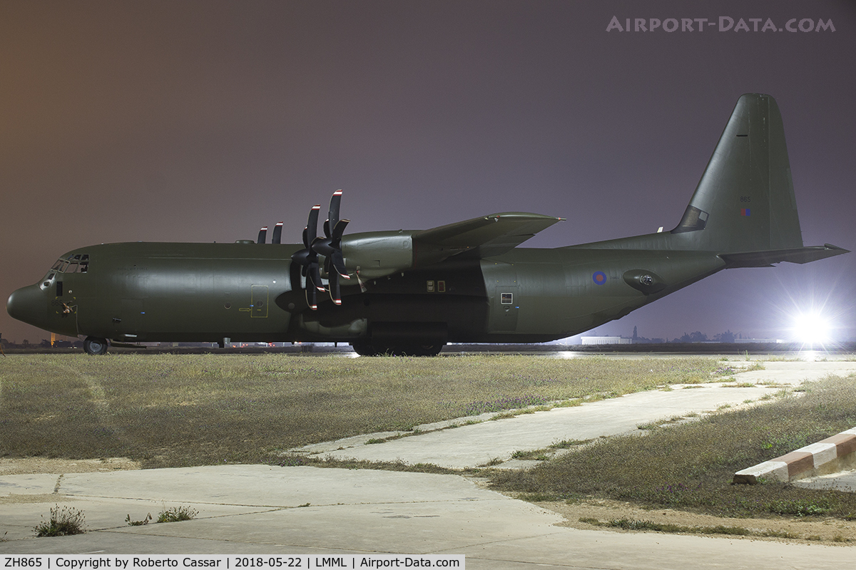 ZH865, 1996 Lockheed Martin C-130J-30 Hercules C.4 C/N 382-5408, Park 4