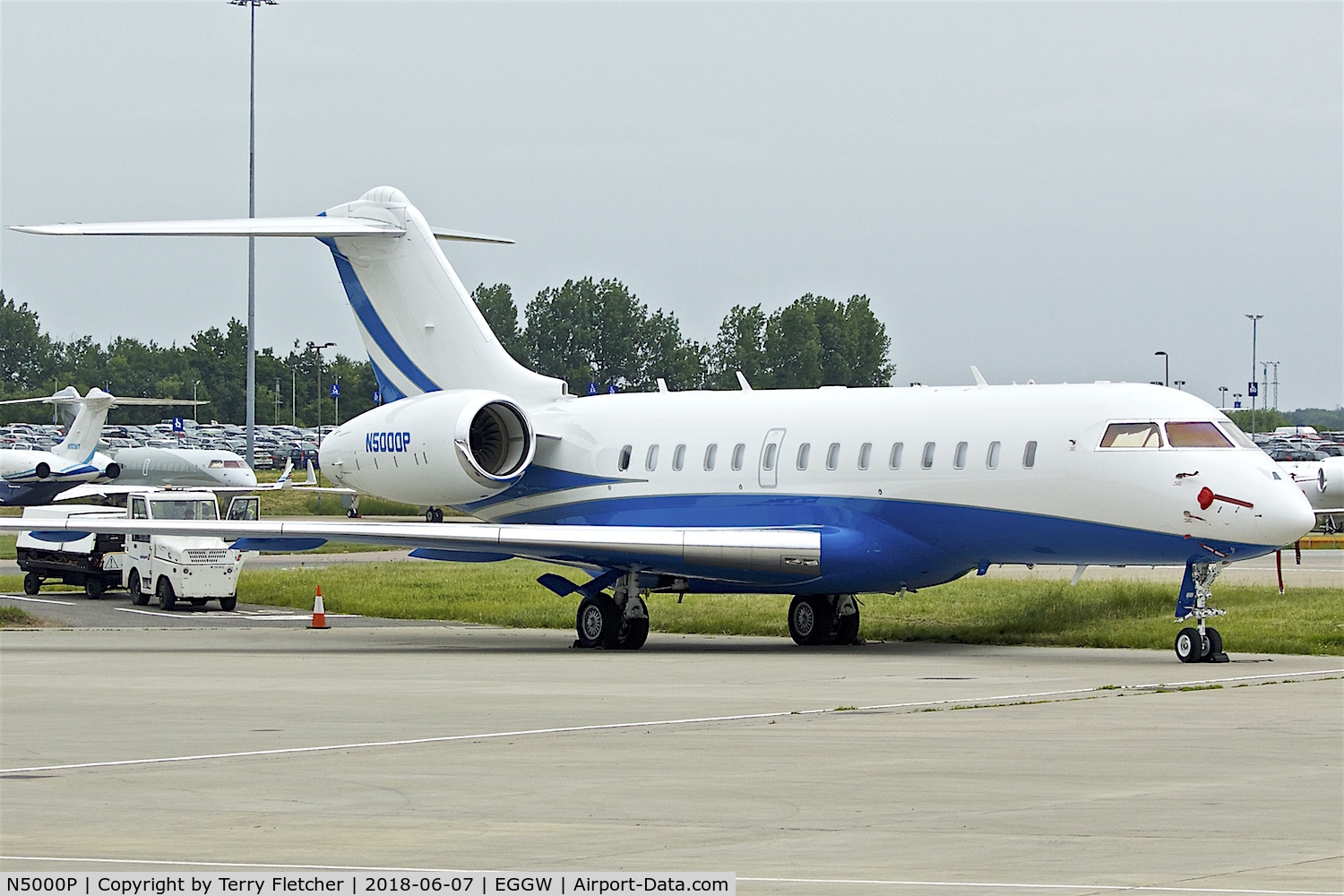 N5000P, 2014 Bombardier BD-700 1A11 Global 5000 C/N 9655, at London Luton