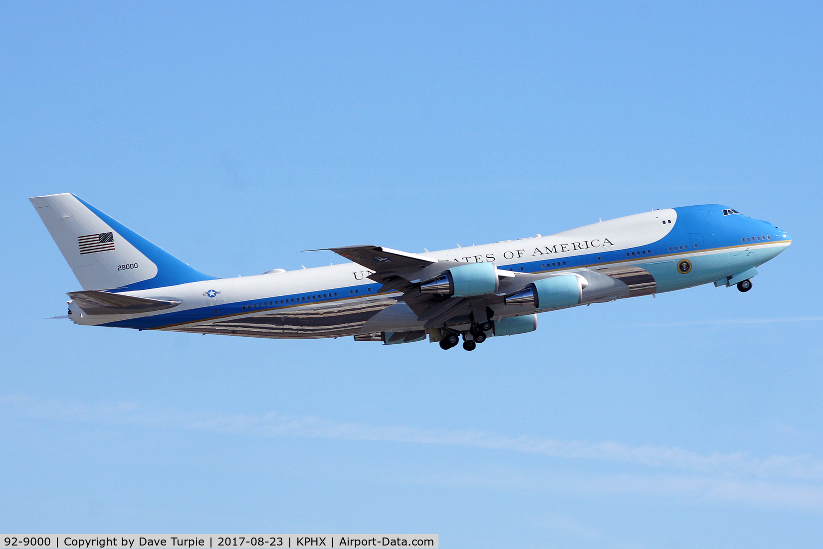 92-9000, 1987 Boeing VC-25A (747-2G4B) C/N 23825, President Trump was onboard. Look at the reflection of the runway on the bottom of the fuselage. Check out my photo of 82-8000.