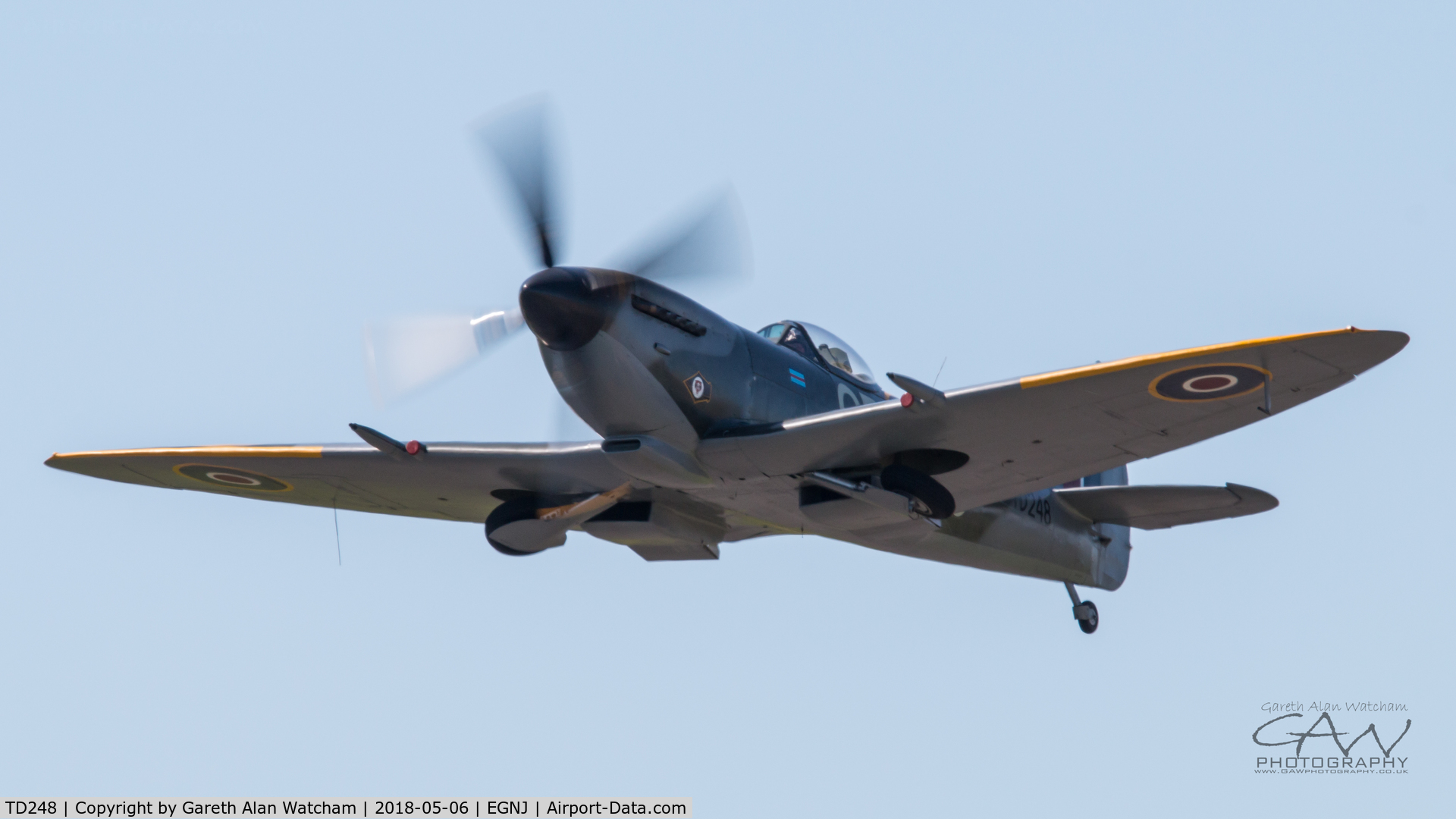 TD248, 1945 Supermarine 361 Spitfire LF.XVIe C/N CBAF.IX.4262, Takeoff Runway 08