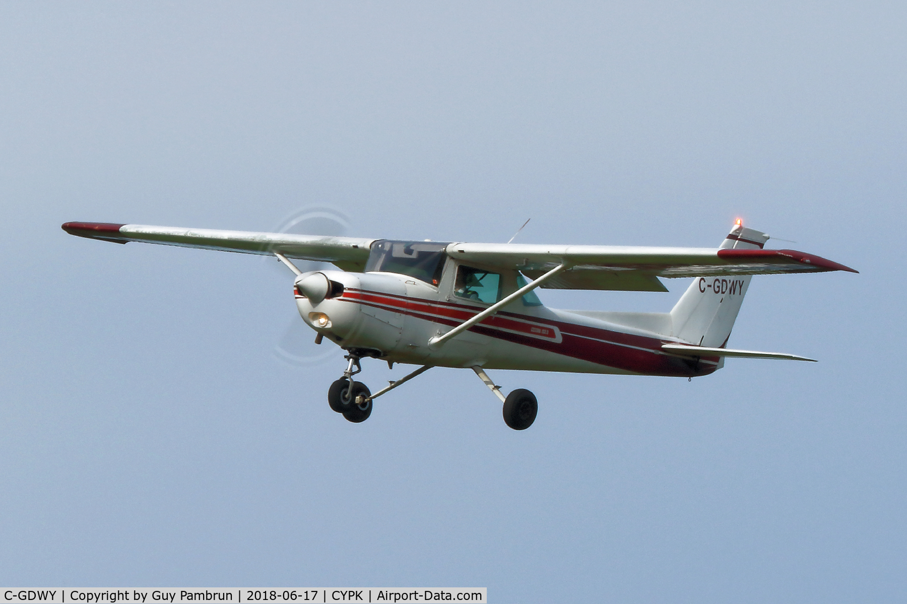 C-GDWY, 1980 Cessna 152 C/N 15284396, Landing