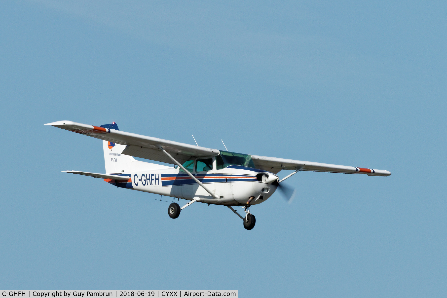 C-GHFH, 1980 Cessna 172P C/N 17274223, Landing