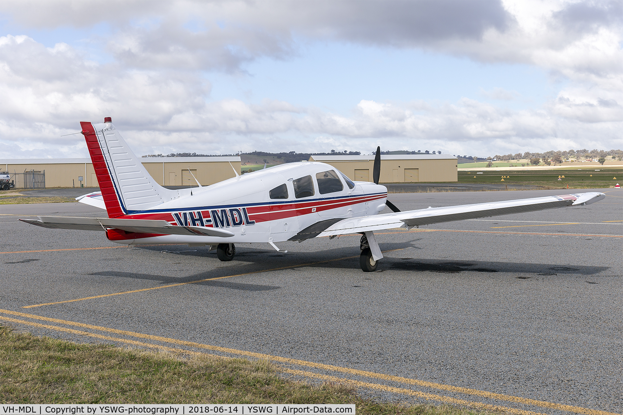 VH-MDL, 1978 Piper PA-28R-201 Cherokee Arrow III C/N 28R-7837194, Piper PA-28R-201 Arrow (VH-MDL) at Wagga Wagga Airport