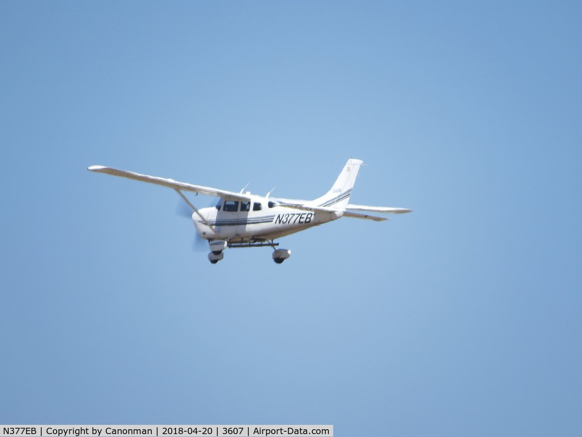 N377EB, 2002 Cessna 206H Stationair C/N 20608182, Landing
