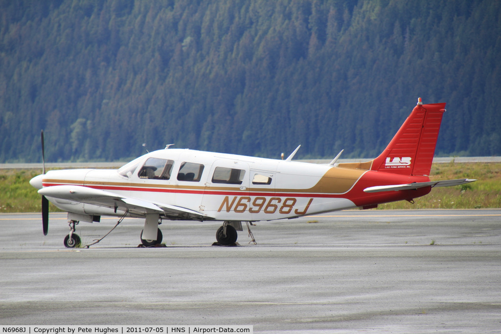 N6968J, 1976 Piper PA-32R-300 Cherokee Lance C/N 32R-7680397, N6968J Pa32R at Haines, AK