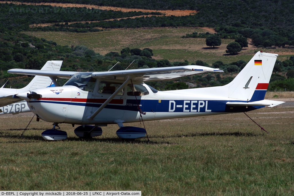 D-EEPL, Reims F172N Skyhawk Skyhawk C/N F172-01539, Parked