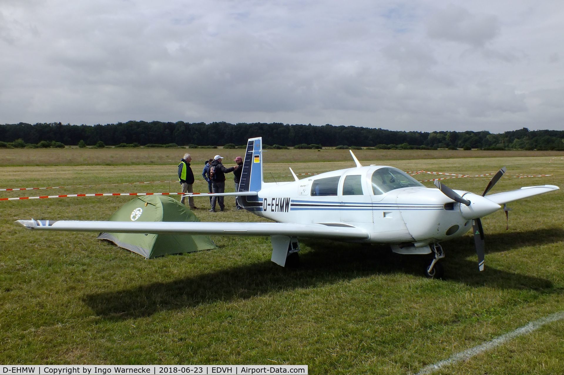 D-EHMW, 1983 Mooney M20J 201 201 C/N 24-1394, Mooney M20J 201 at the 2018 OUV-Meeting at Hodenhagen airfield