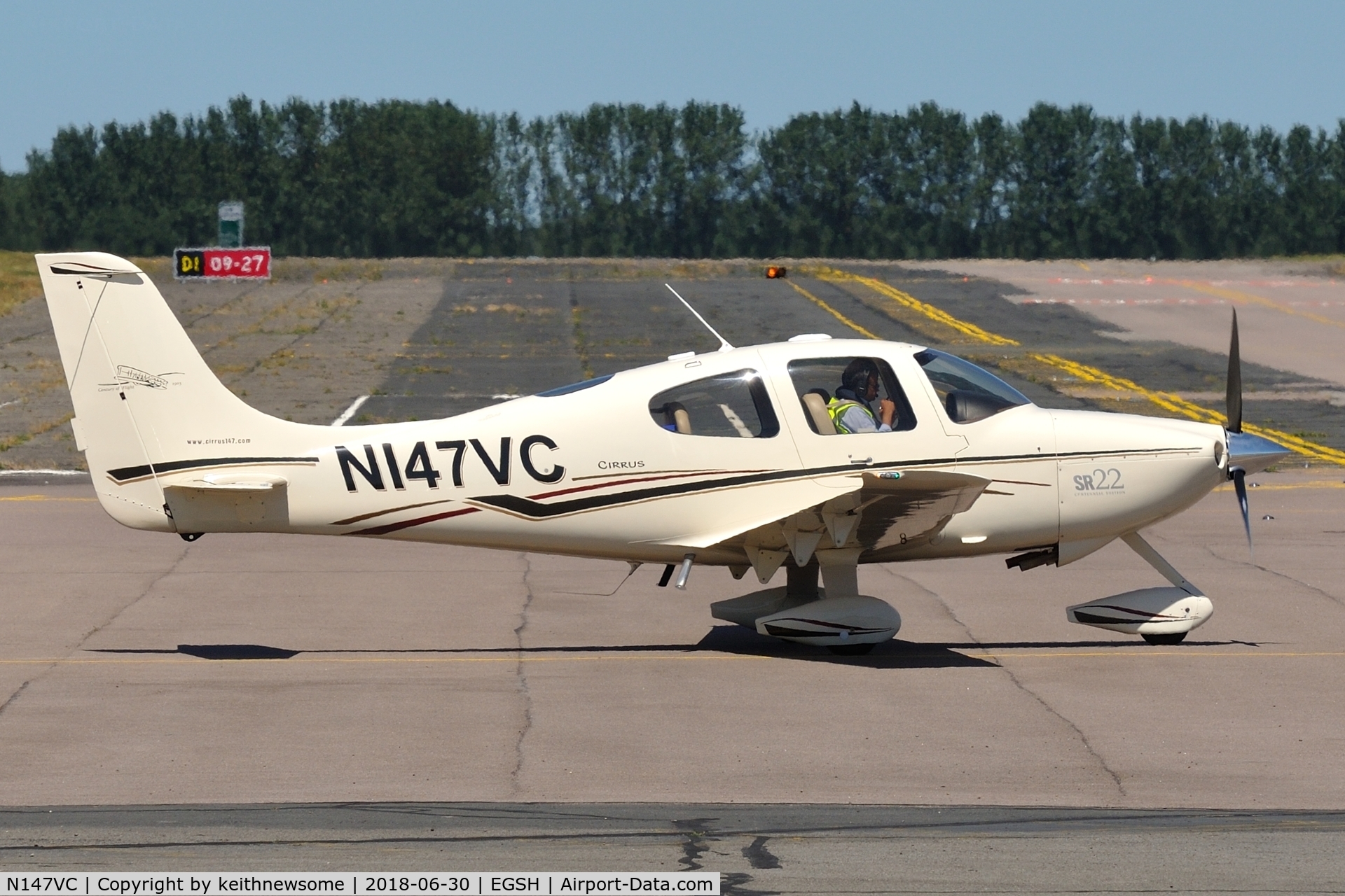 N147VC, 2003 Cirrus SR22 C/N 0689, Leaving Norwich.