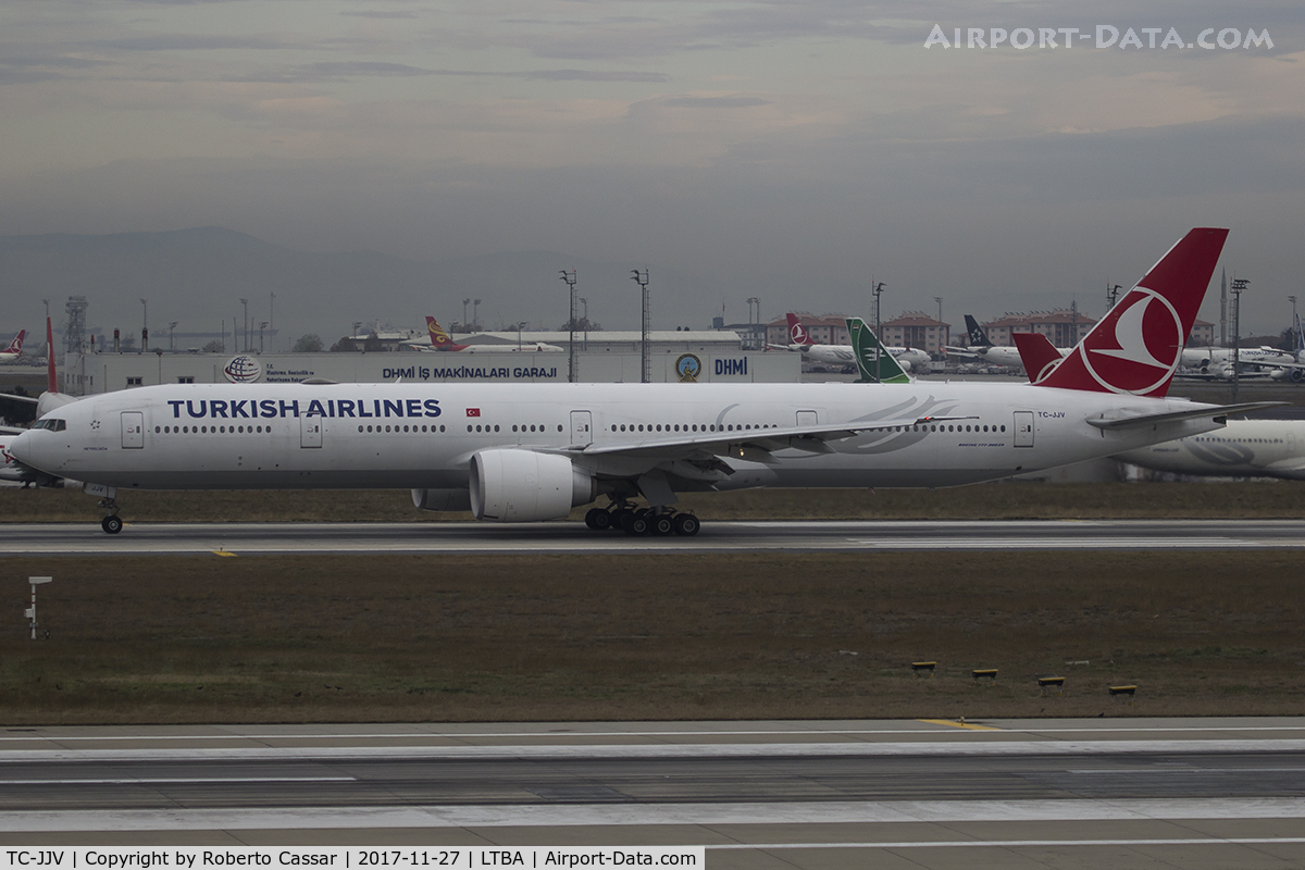 TC-JJV, 2015 Boeing 777-3F2/ER C/N 44119, Istanbul Ataturk