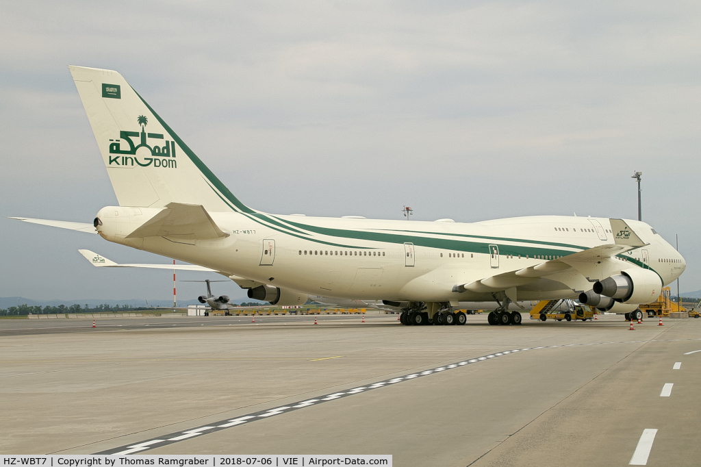 HZ-WBT7, 1992 Boeing 747-4J6 C/N 25880, Kingdom Holding Boeing 747-400