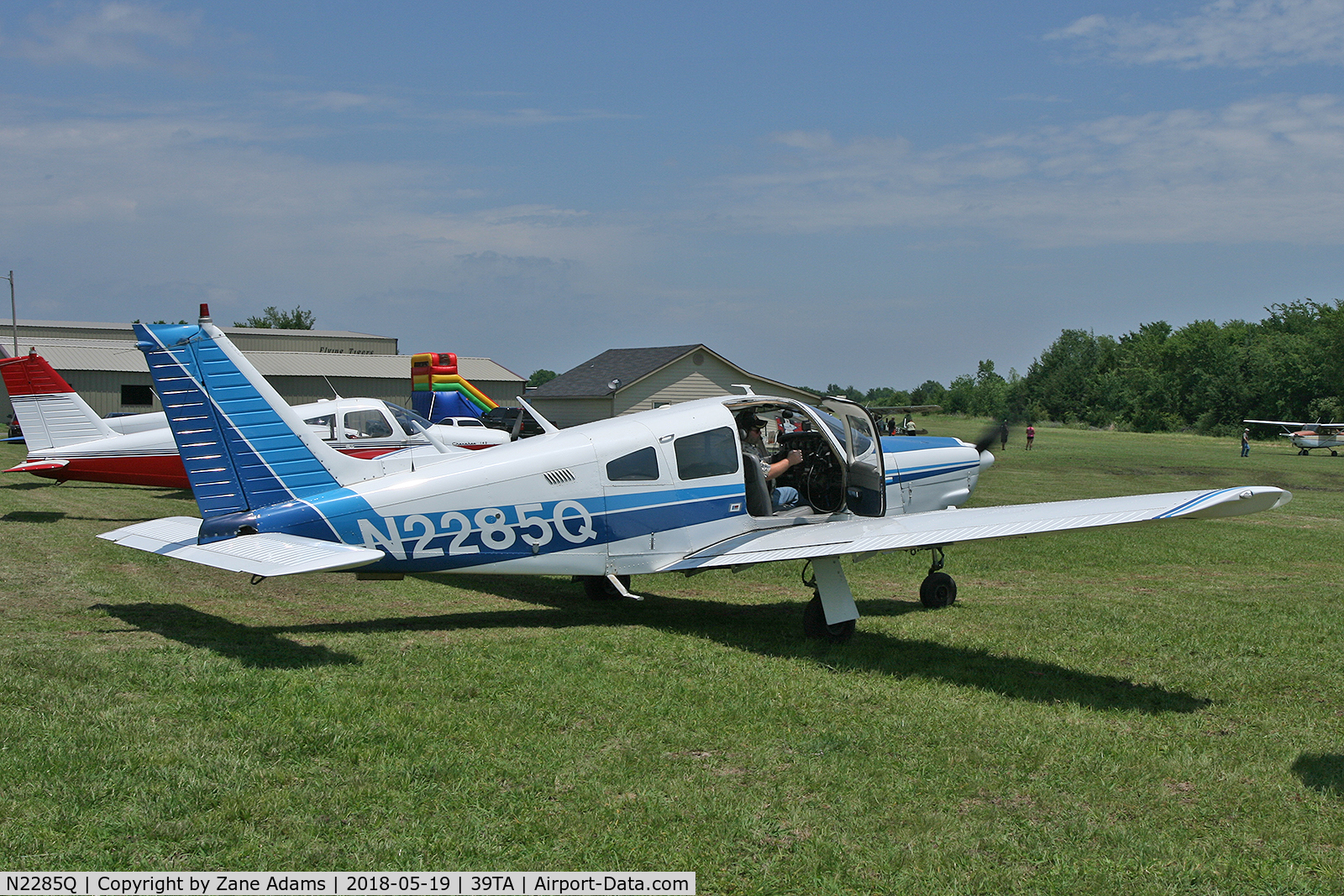 N2285Q, 1977 Piper PA-28R-201 Cherokee Arrow III C/N 28R-7737032, At the 2018 Flying Tigers fly-in - Paris, TX