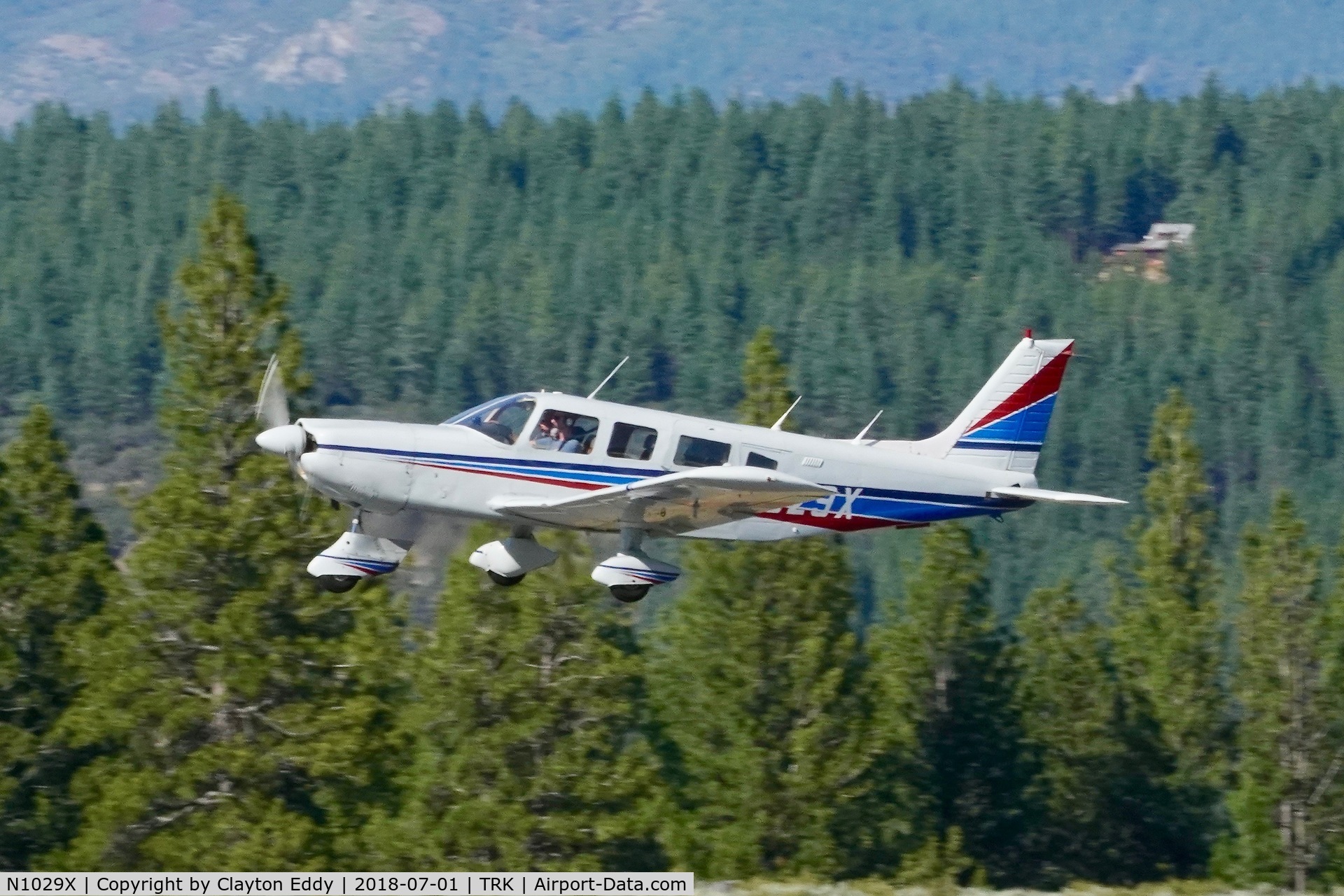 N1029X, 1975 Piper PA-32-300 Cherokee Six C/N 32-7540181, Truckee Airport California 2018.