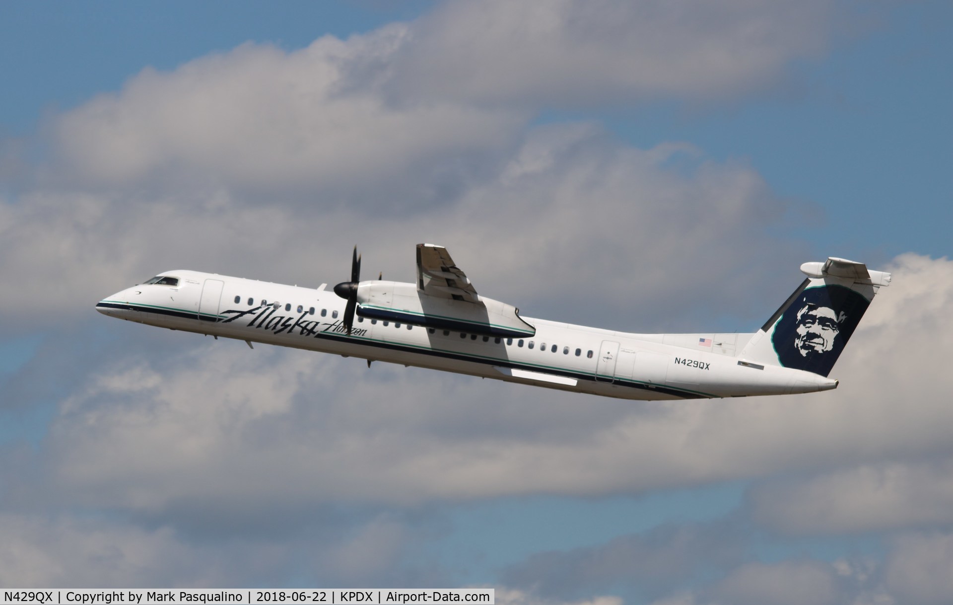 N429QX, 2007 De Havilland Canada DHC-8-402 Dash 8 C/N 4161, DHC-8-402