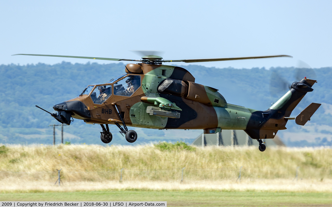2009, Eurocopter EC-665 Tigre HAP C/N 2009, flying display Meeting Aerienne BA133 Nancy Ochey
