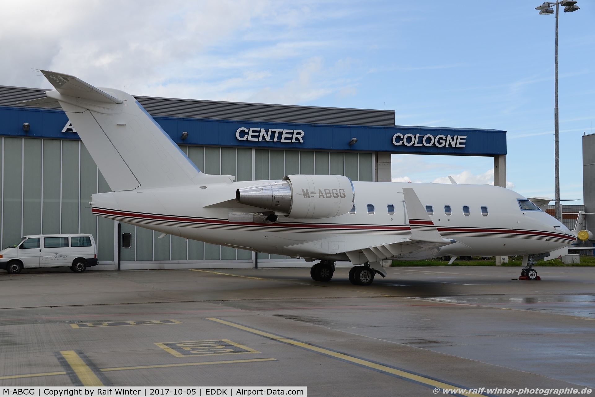 M-ABGG, 2000 Bombardier Challenger 604 (CL-600-2B16) C/N 5450, Bombardier CL-600-2B16 Challenger 604 - Zarox Holdings - 5450 - M-ABGG - 05.10.2017 - CGN
