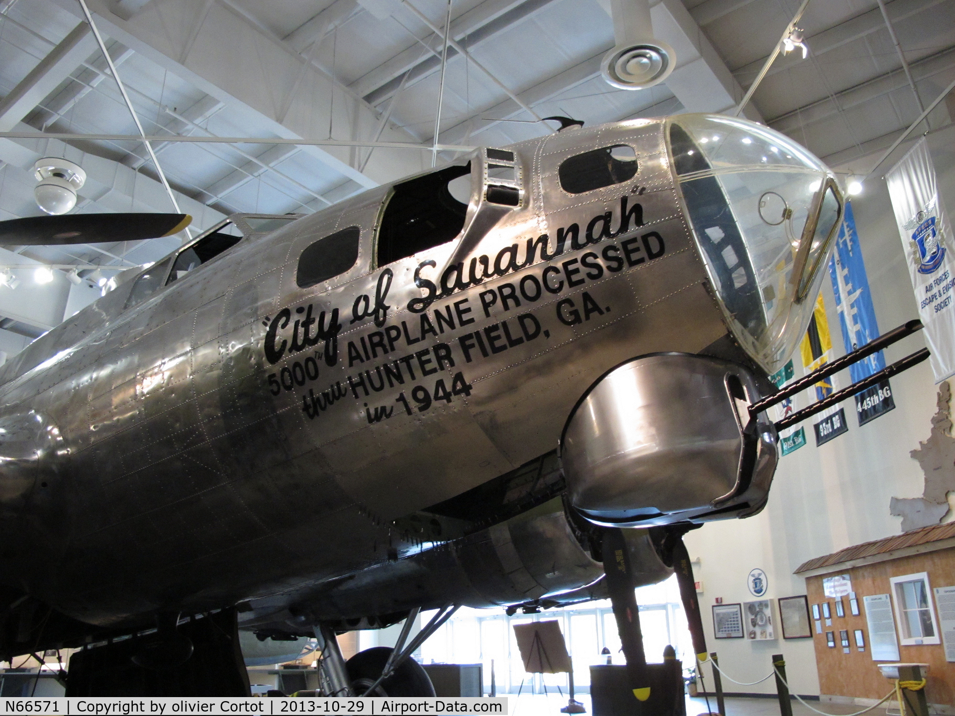 N66571, 1944 Boeing B-17G Flying Fortress C/N 32455, nicely restored