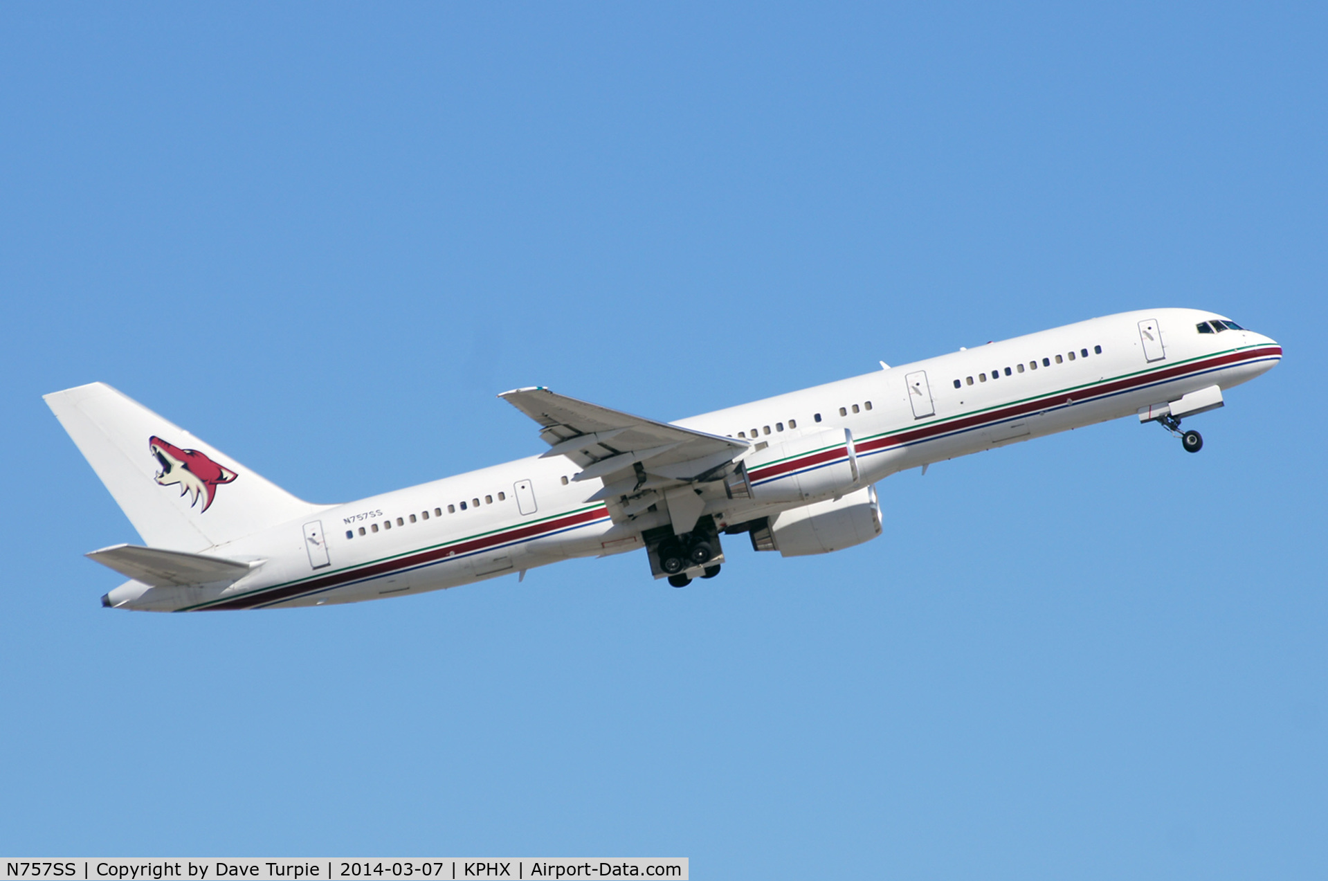N757SS, 1983 Boeing 757-236 C/N 22176, Used by the Phoenix Coyotes as their team plane.