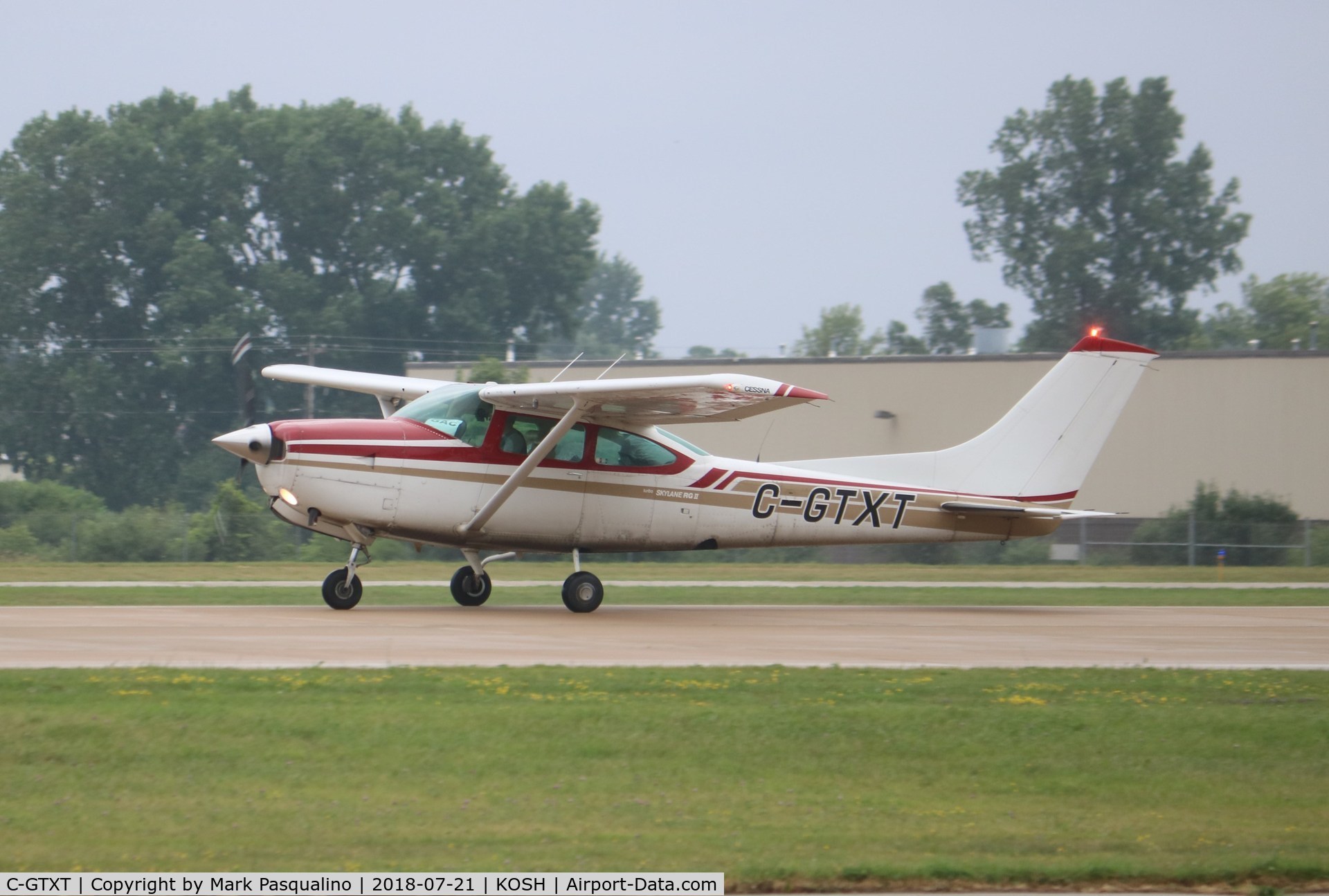 C-GTXT, Cessna TR182 Turbo Skylane RG C/N R18201250, Cessna TR182