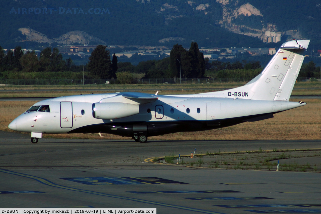 D-BSUN, 2000 Fairchild Dornier 328-300 328JET C/N 3147, Taxiing