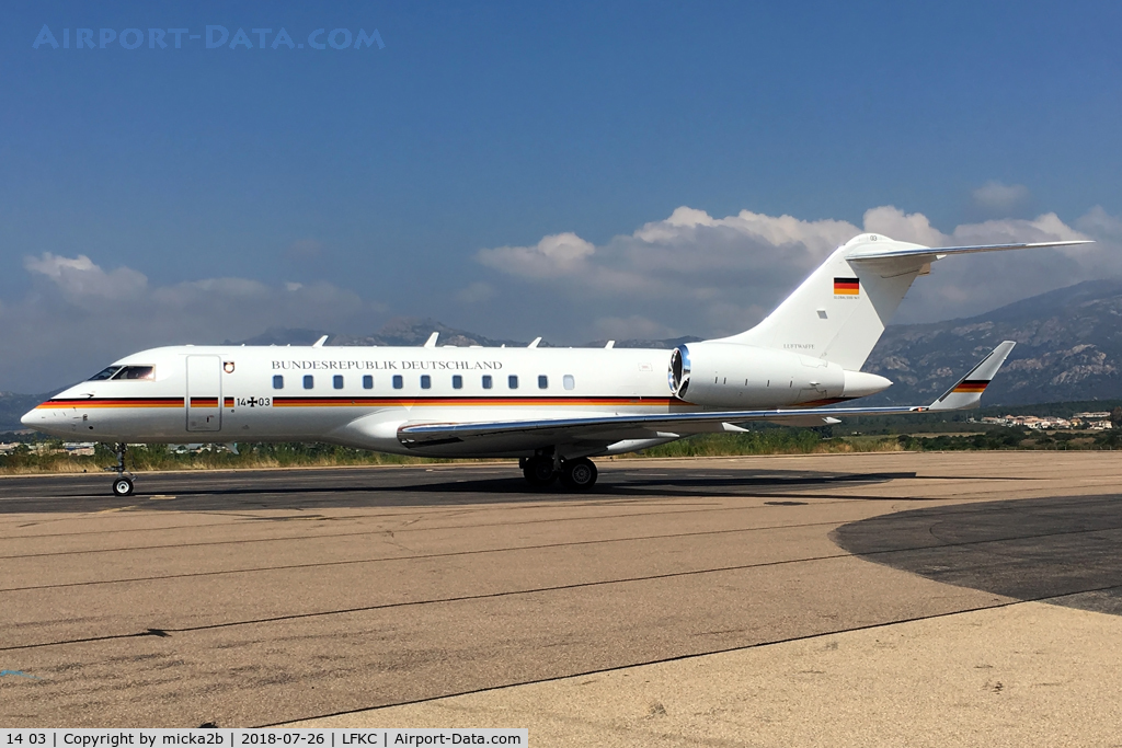 14 03, 2010 Bombardier BD-700-1A11 Global 5000 C/N 9411, Parked
