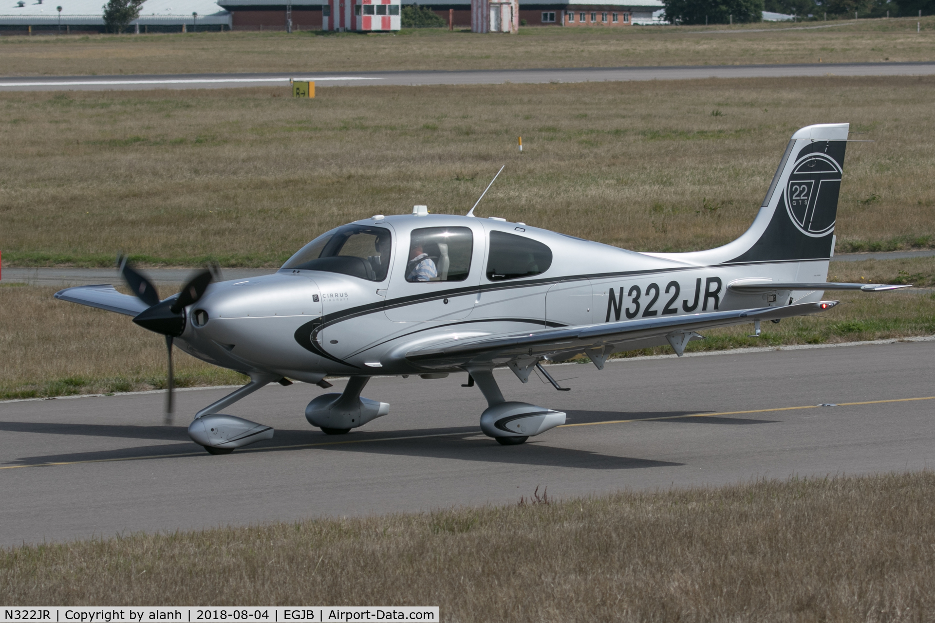 N322JR, Cirrus SR22T GTS C/N 0374, Taxiing for departure at Guernsey