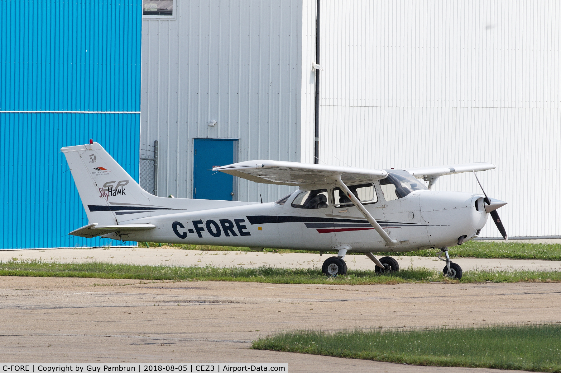 C-FORE, 2001 Cessna 172S Skyhawk SP C/N 172S8846, Tied down....