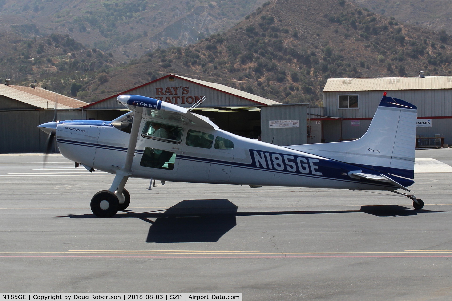 N185GE, 1976 Cessna A185F Skywagon 185 C/N 18503045, 1976 Cessna A185F SKYWAGON, Continental IO-520 285 Hp, taxi to Rwy 22