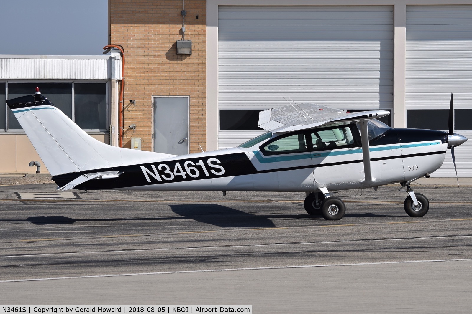 N3461S, 1964 Cessna 182H Skylane C/N 18255861, Parked on the back country ramp.