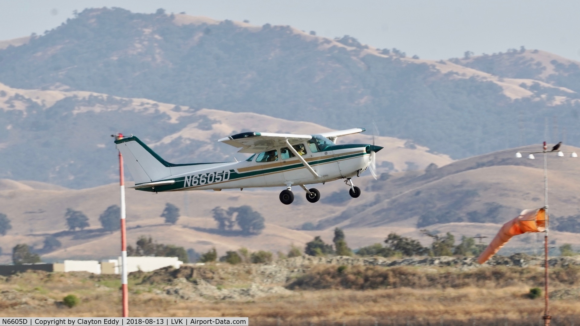 N6605D, 1979 Cessna 172N C/N 17272892, Livermore Airport California 2018.