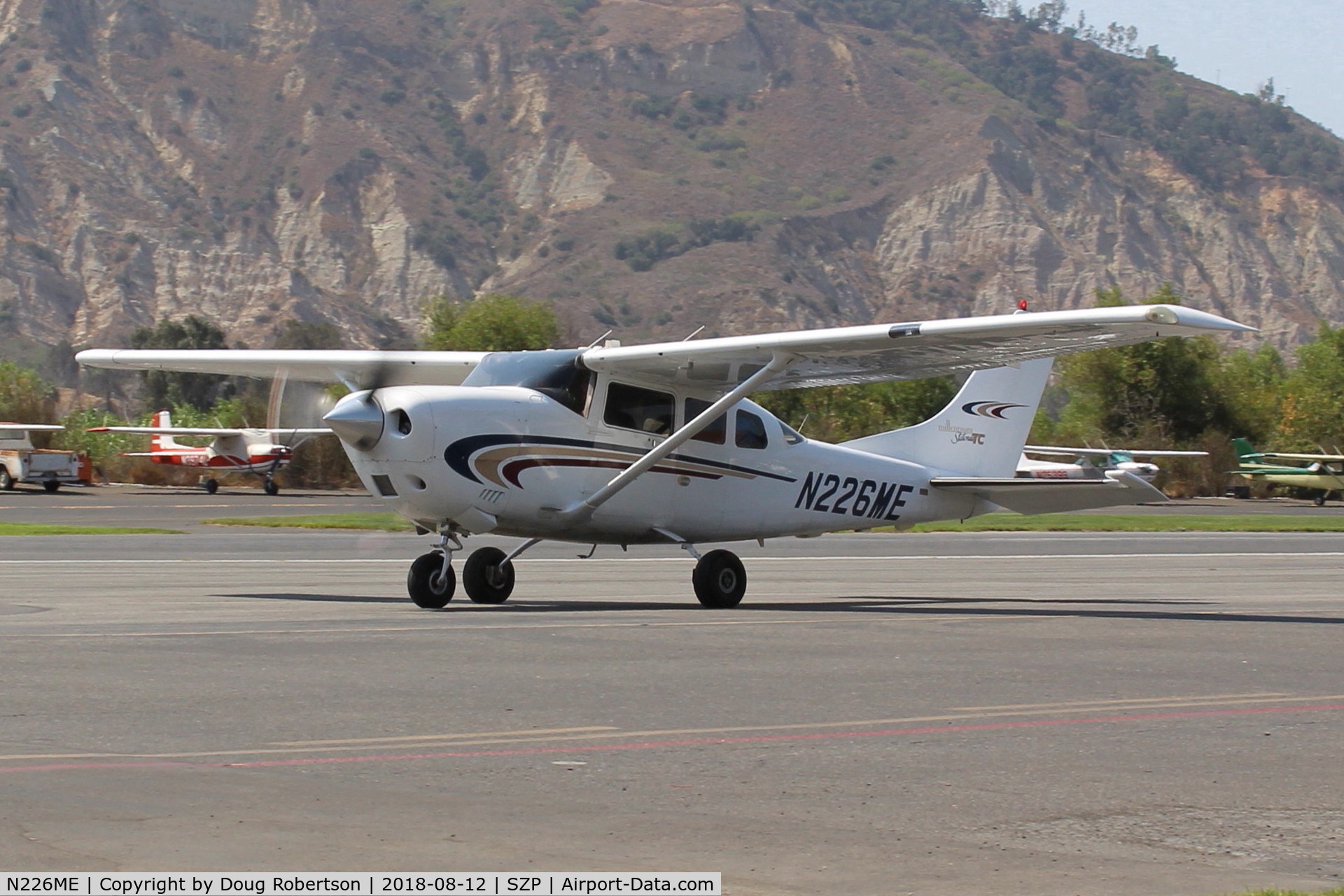N226ME, 2000 Cessna T206H Turbo Stationair C/N T20608191, 2000 Cessna T206H TURBO STATIONAIR, Lycoming TIO-540, taxi back