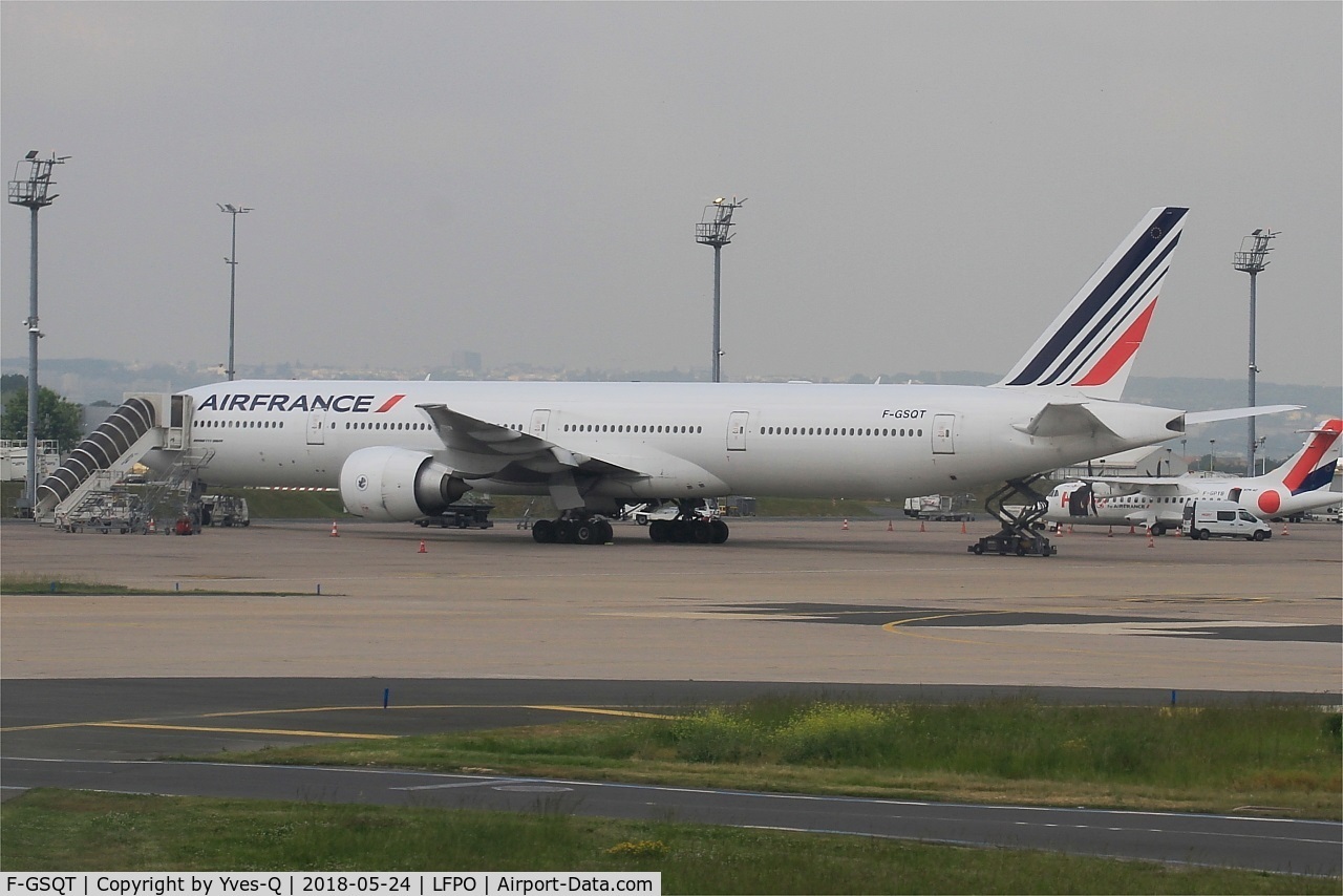 F-GSQT, 2007 Boeing 777-328/ER C/N 32846, Boeing 777-328 ER, Parked, Paris-Orly airport (LFPO-ORY)