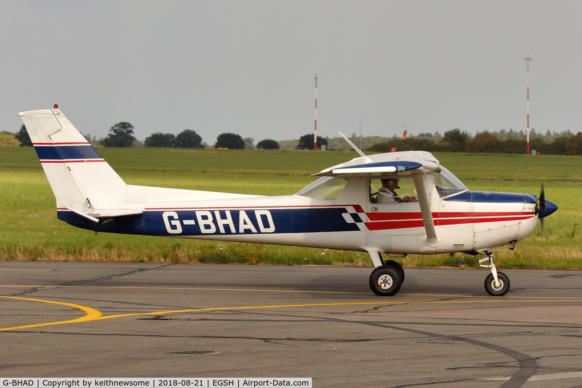 G-BHAD, 1978 Cessna A152 Aerobat C/N A152-0807, Leaving Norwich.