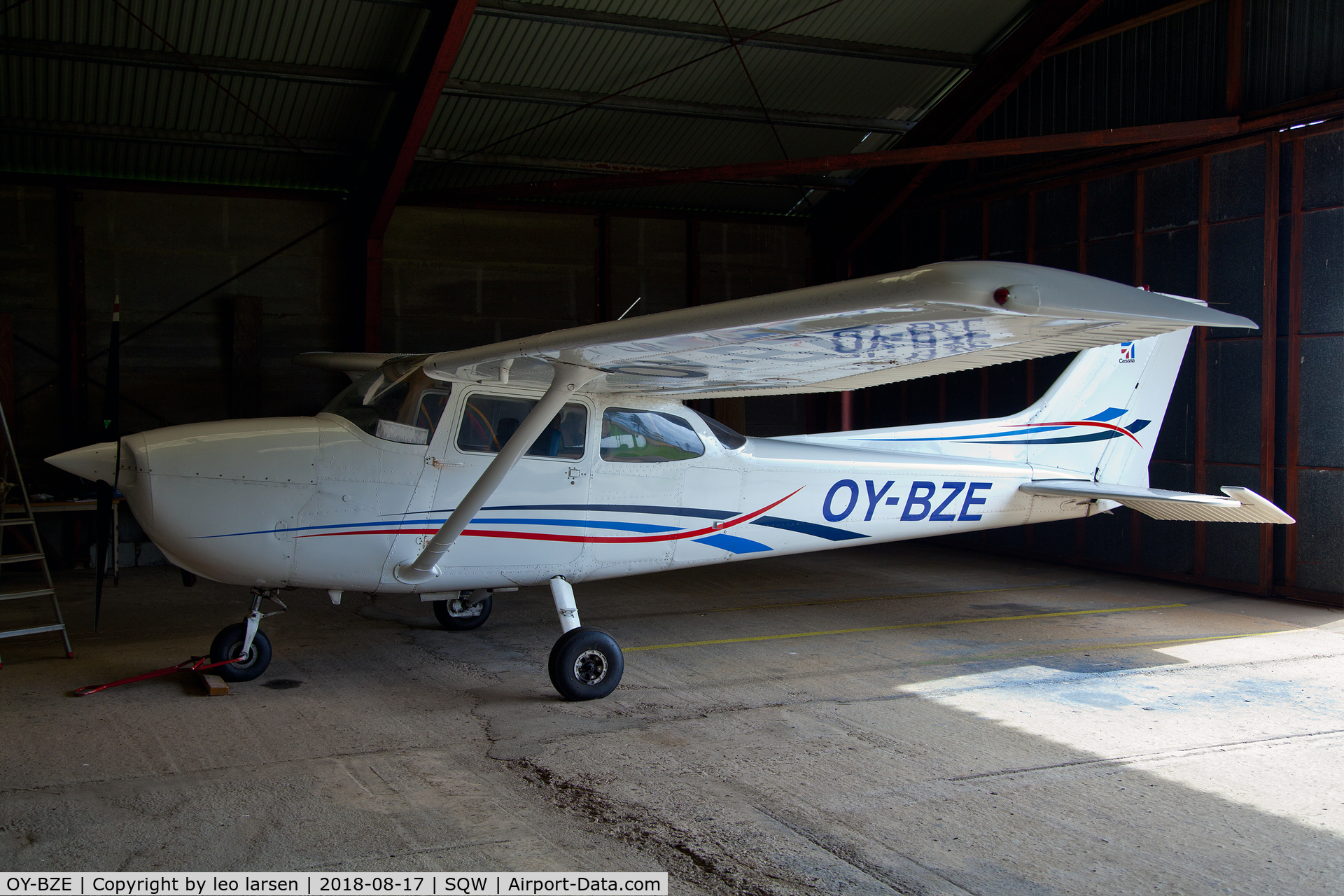 OY-BZE, 1977 Reims F172N Skyhawk C/N 1600, Skive 17.8.2018