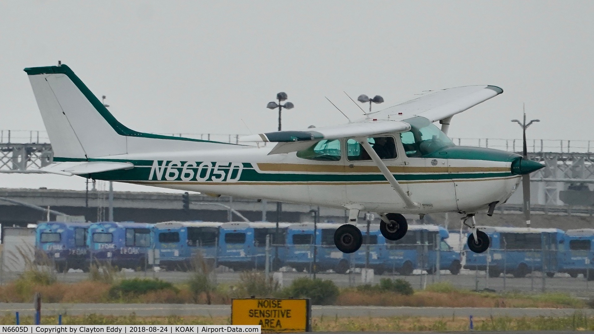 N6605D, 1979 Cessna 172N C/N 17272892, North Field Oakland California 2018.