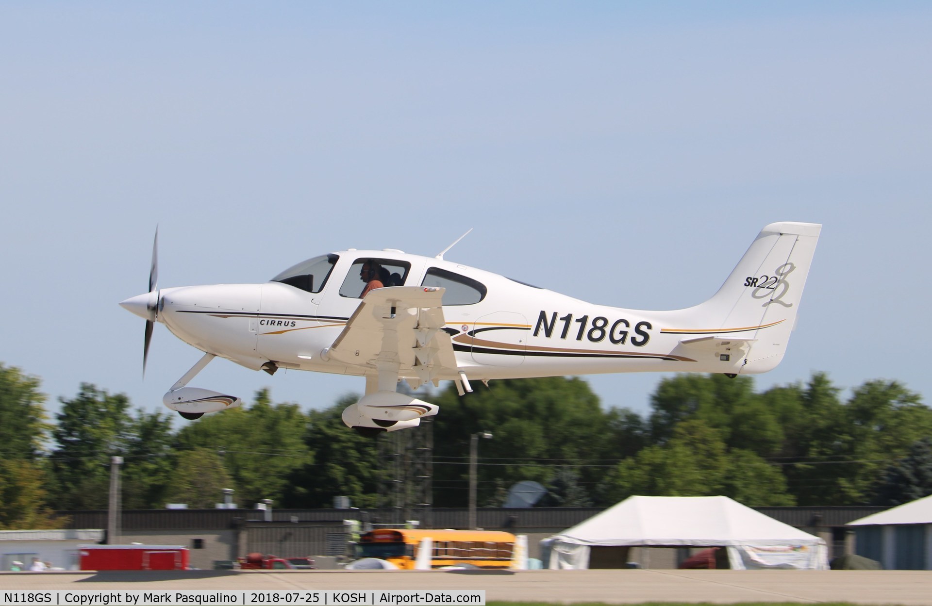 N118GS, 2004 Cirrus SR22 G2 C/N 0884, Cirrus SR22