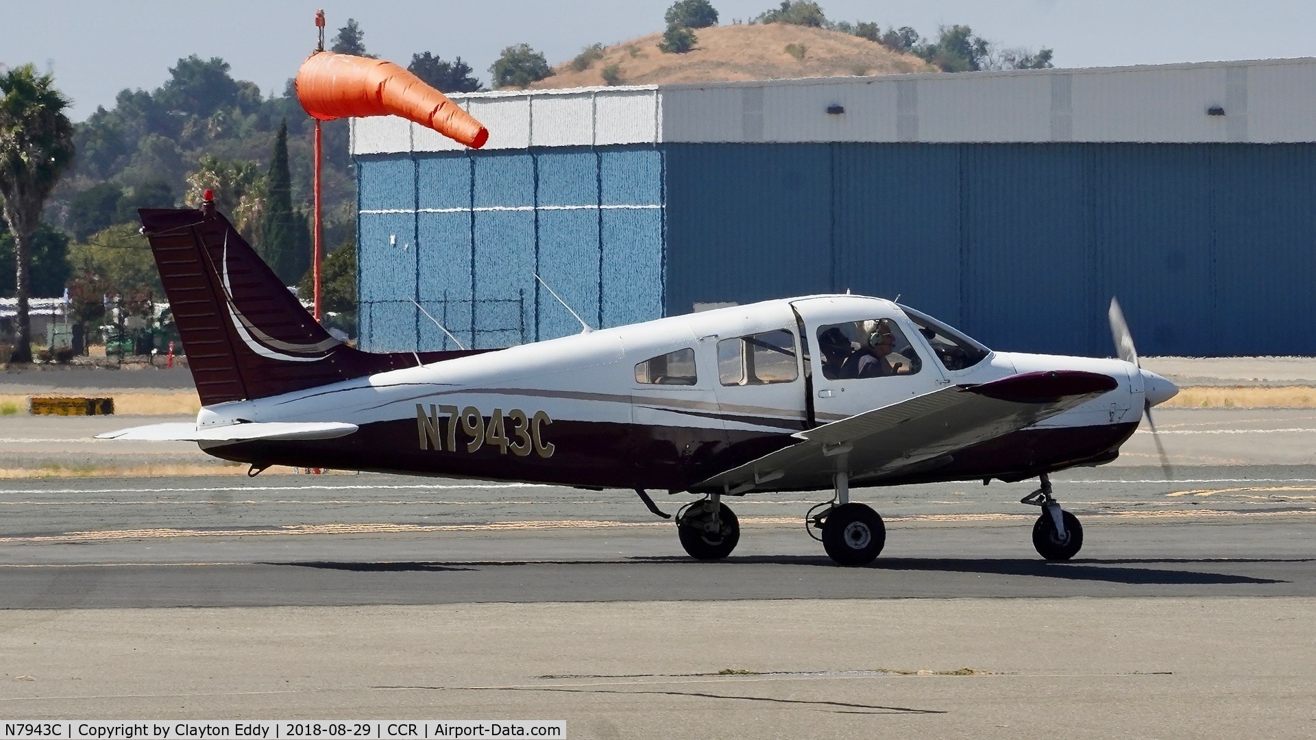 N7943C, 1975 Piper PA-28-151 C/N 28-7615068, Buchanan Field Concord California 2018.
