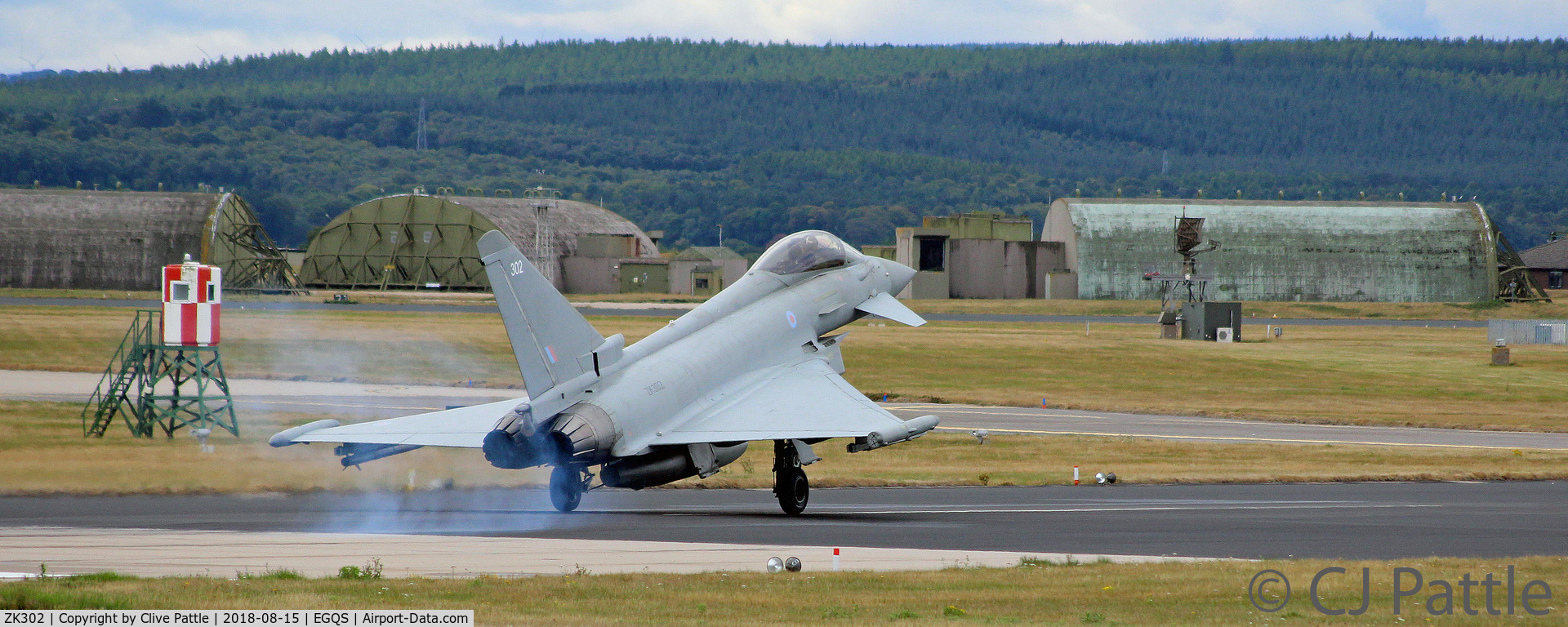 ZK302, 2009 Eurofighter EF-2000 Typhoon FGR4 C/N BS054, Touchdown at RAF Lossiemouth