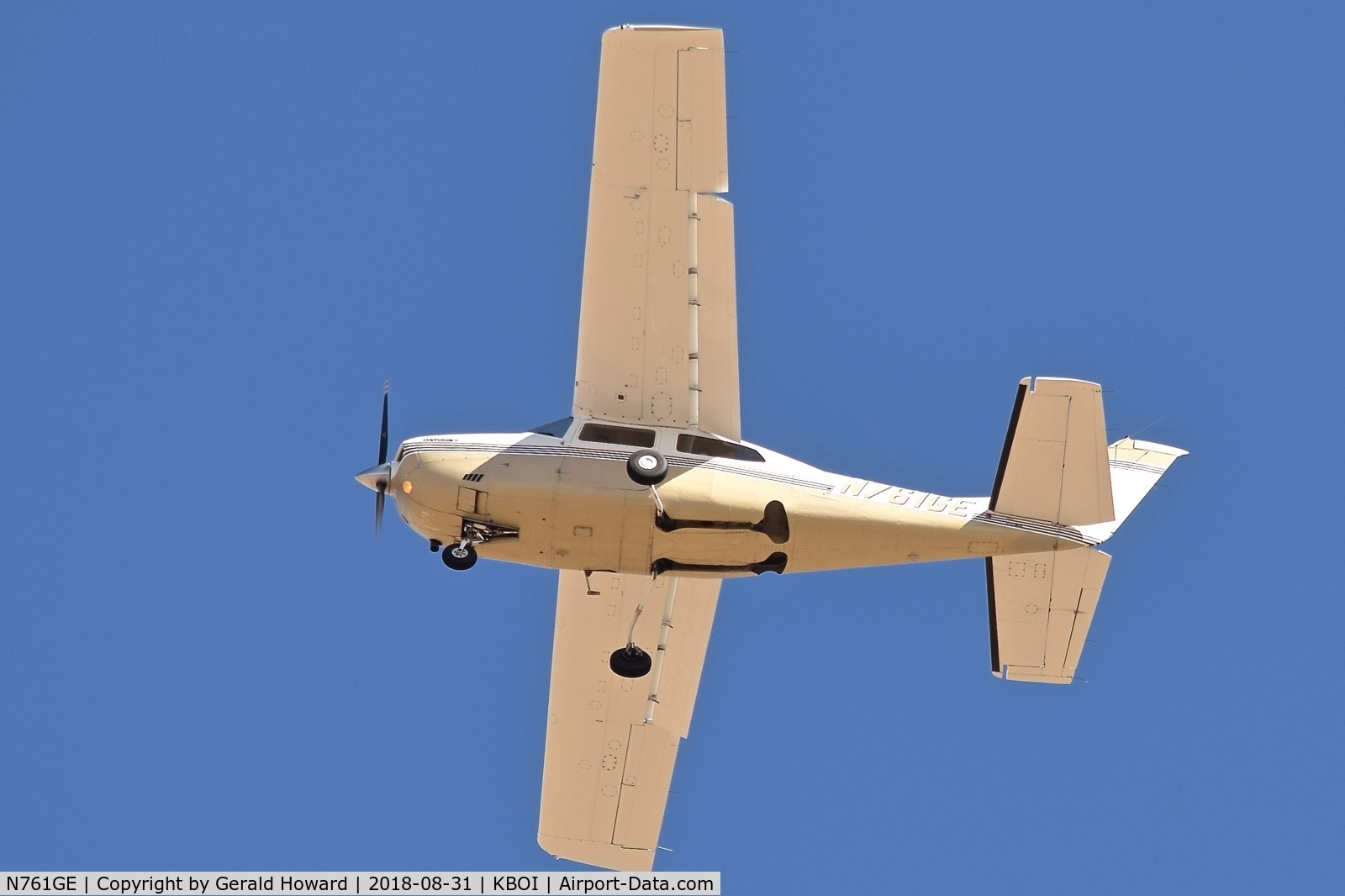 N761GE, 1977 Cessna T210M Turbo Centurion C/N 21062239, Climb out from RWY 28L.