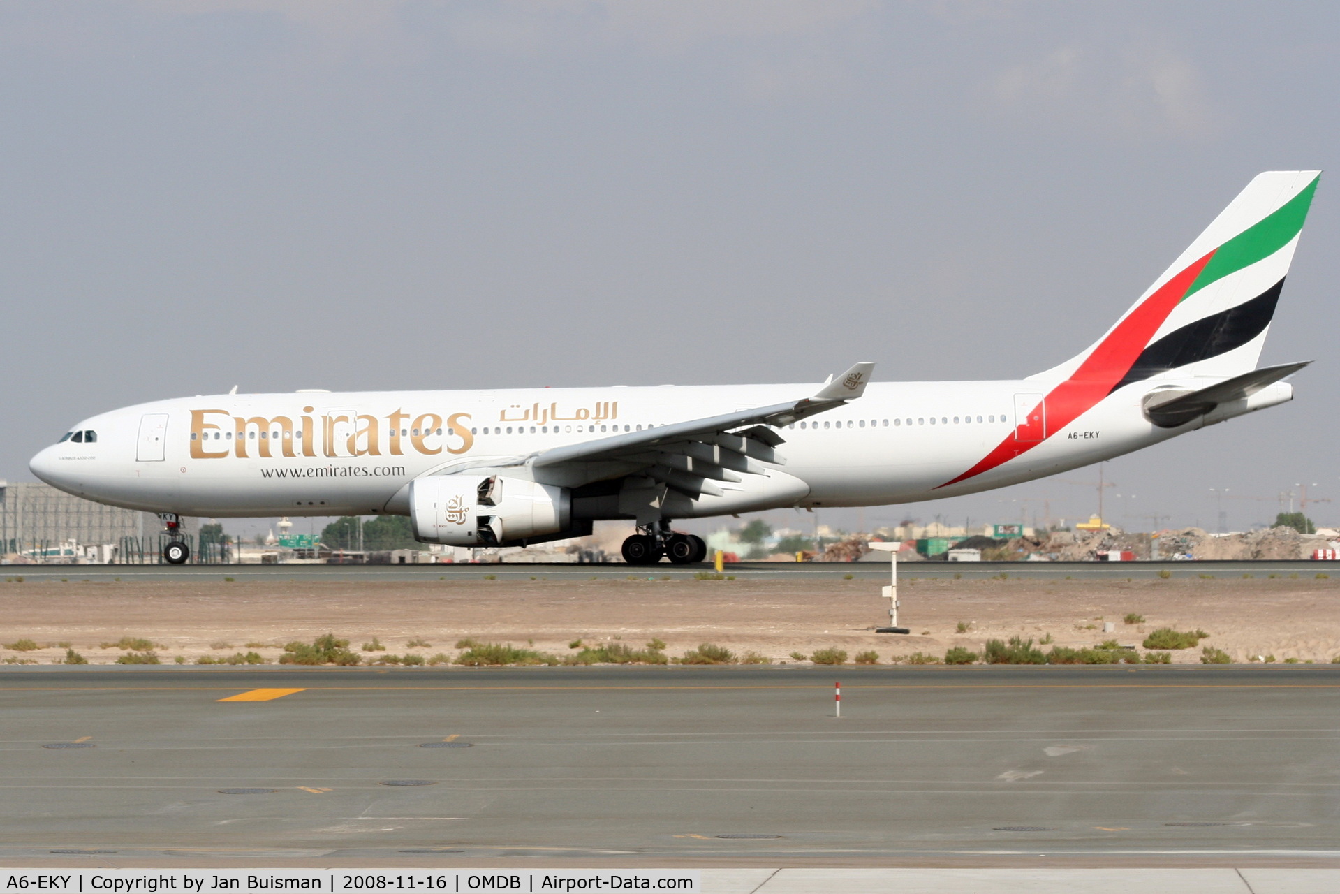 A6-EKY, 2000 Airbus A330-243 C/N 328, Emirates