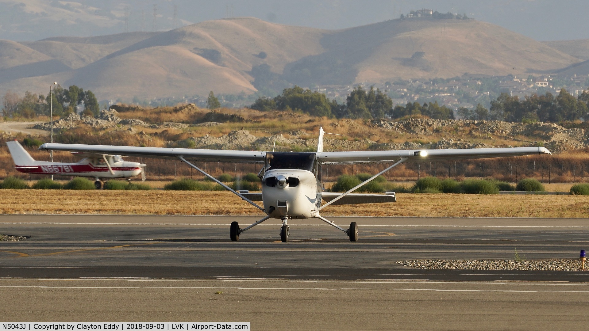 N5043J, Cessna 172S C/N 172S10861, Livermore Airport California 2018.