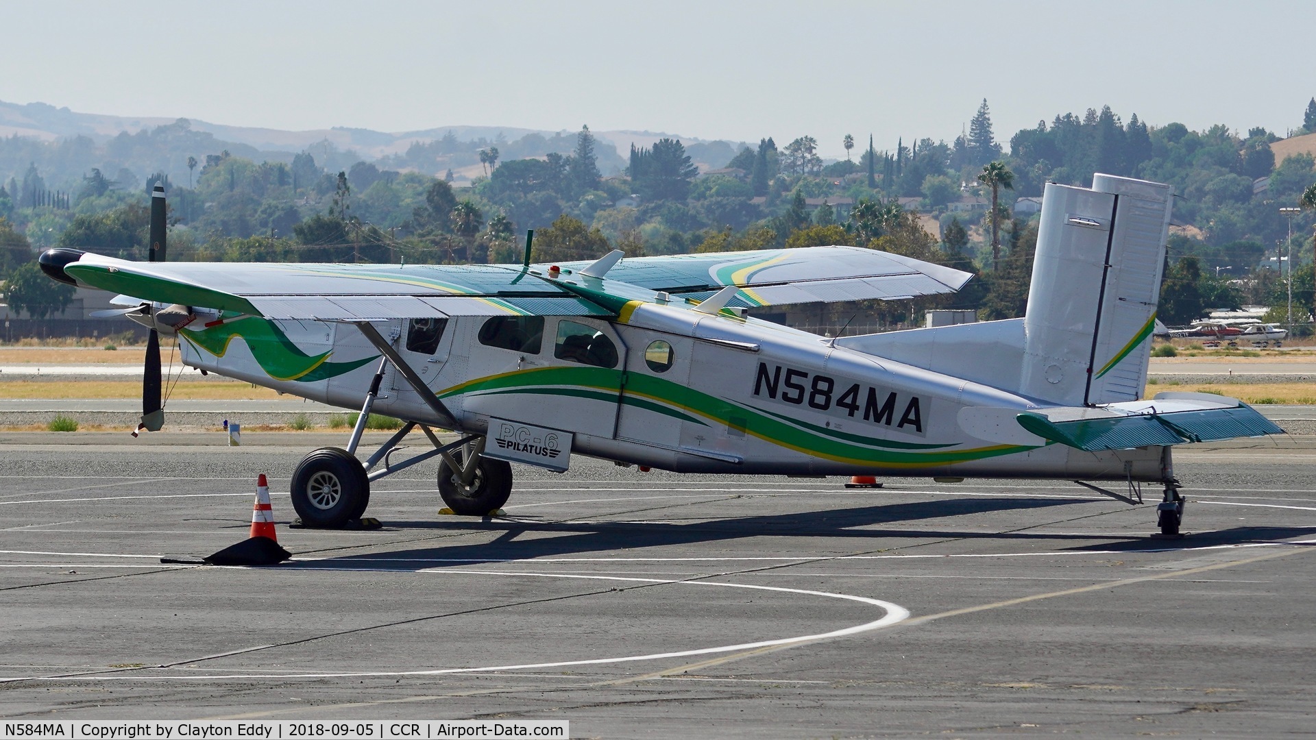 N584MA, 2011 Pilatus PC-6/B2-H4 C/N 978, Buchanan Field Concord California 2018.