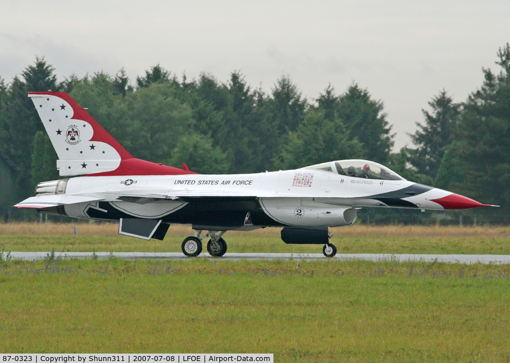 87-0323, 1987 General Dynamics F-16C Fighting Falcon C/N 5C-854, Participant of the Evreux Airshow 2007