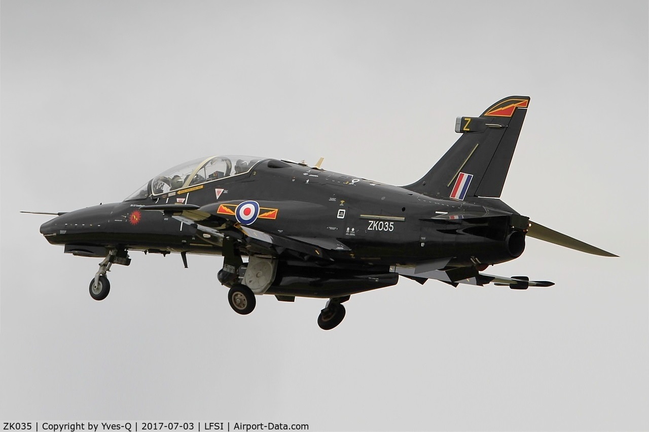 ZK035, 2010 British Aerospace Hawk T2 C/N RT026/1264, British Aerospace Hawk T2, Take off rwy 29, St Dizier-Robinson Air Base 113 (LFSI)