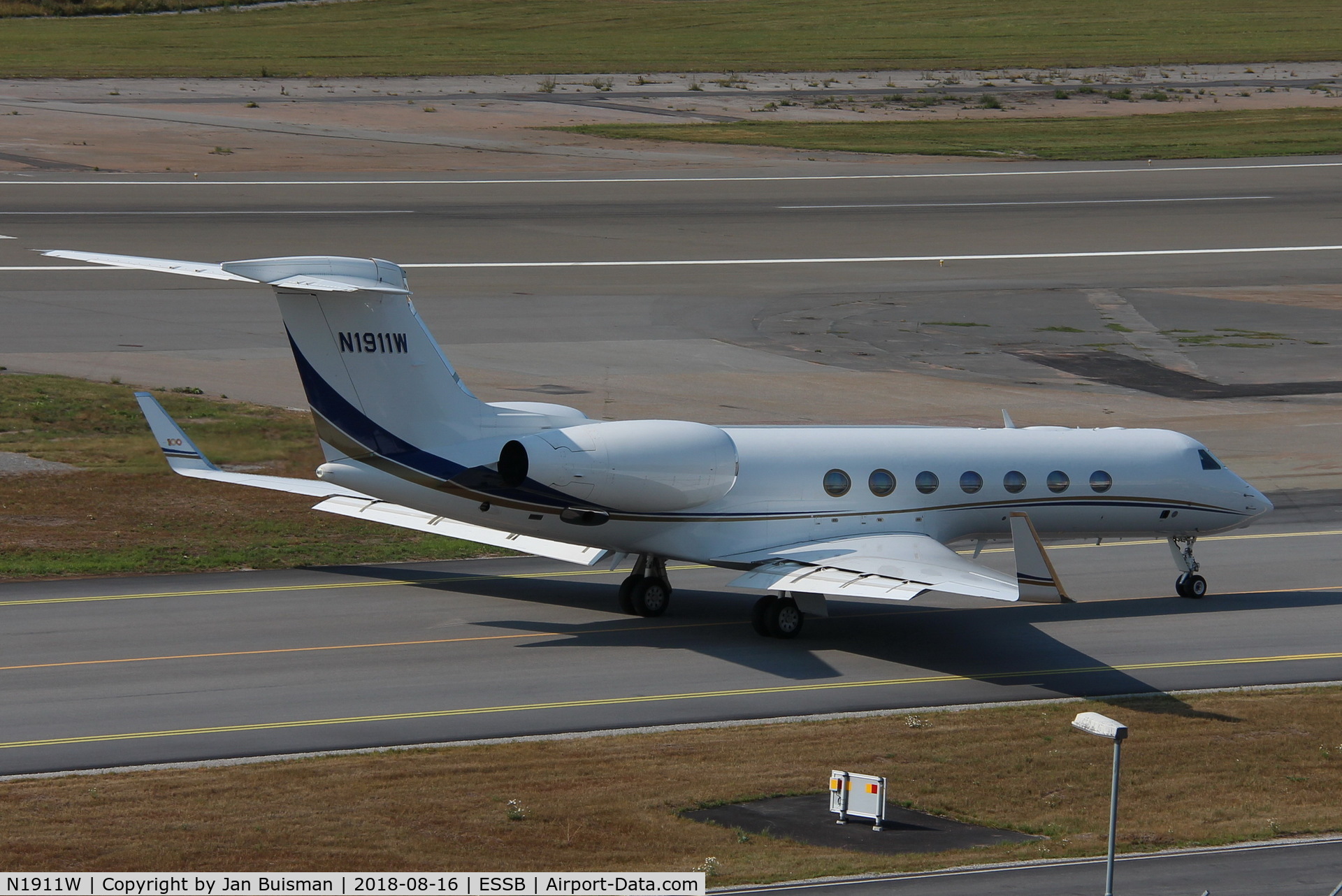 N1911W, Gulfstream Aerospace GV-SP (G550) C/N 5328, Corporate